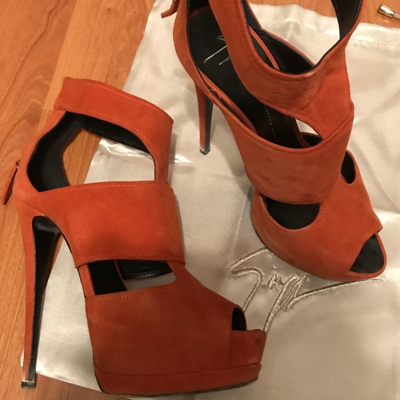 Giuseppe Zanotti Heels - Picture 1 of 8